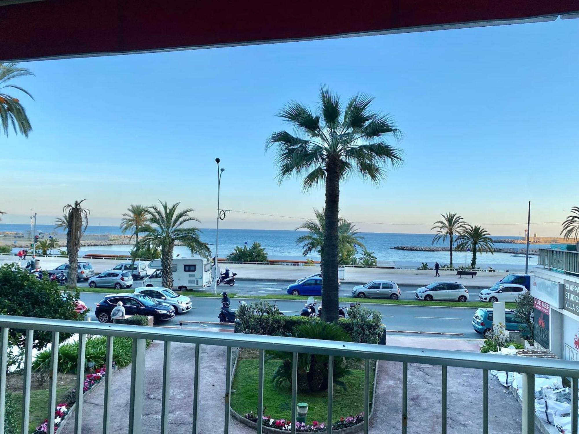 "Le Reve Eveille", Vue Mer, Garage Menton Buitenkant foto