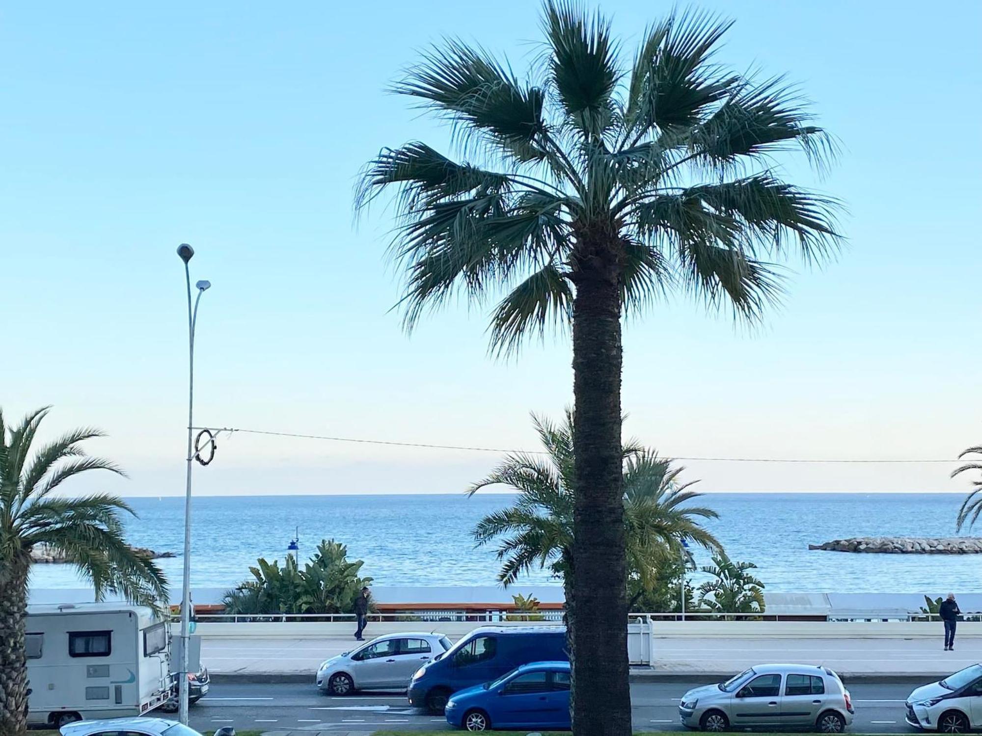 "Le Reve Eveille", Vue Mer, Garage Menton Buitenkant foto